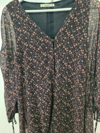 Mono gasa flores Pull&Bear Talla M