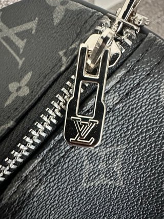Borsa da viaggio Louis Vuitton 55 cm nera