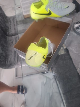 Botas Fútbol Nike Phantom Nuevas Talla [41 y 40'5]