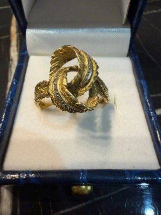 Anillo de oro trenzado 18K