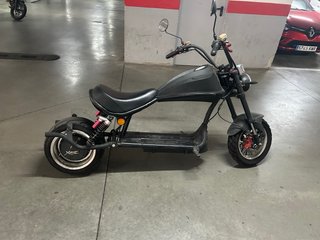 Moto Eléctrica Scooter Negra