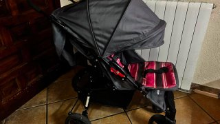 Carro de bebé negro