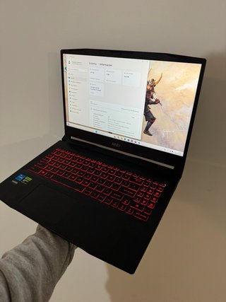 MSI Katana GF66 12UC + Corsair Gaming Pro RGB M55