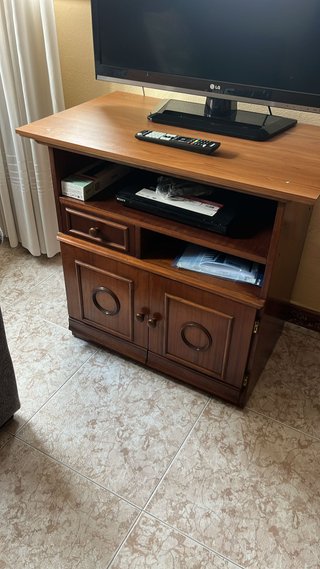 Mueble auxiliar de madera