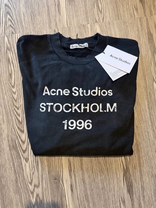 Acne Studios Manga Larga Negra