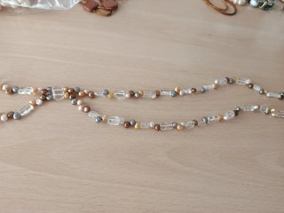 Collar de cuarzo y perlas