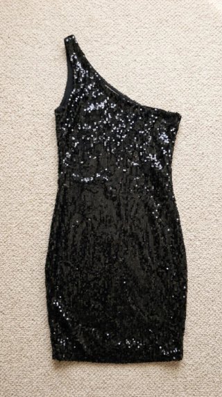 Vestido Bershka lentejuelas negro Talla M