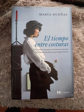 TIEMPO ENTRE COSTURAS, EL