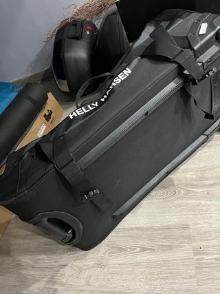 Maleta de viaje Trolley Helly Hansen 90L Negra