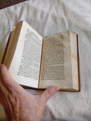 Libro antiguo religioso de 1807.