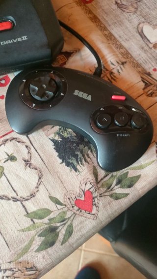 Sega Mega Drive 2 Con mando y un juego