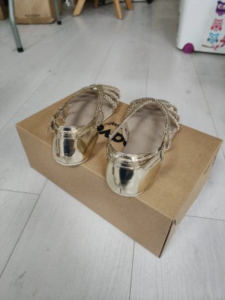 Sandalias Navega Oro Talla 36