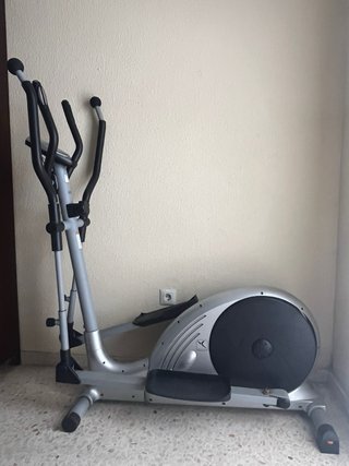 Elíptica Doymos VE 630 funcionando- resistencia OK