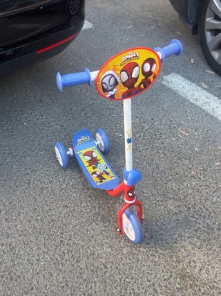 Patinete infantil 3 ruedas rojo y azul
