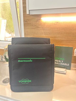Thermomix TM5 C153 + 2 vasos + Varoma + Mochilla
