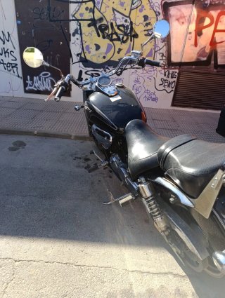 Hyosung ST7 700cc Cruiser Negra