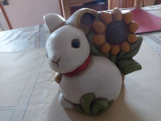 Coniglio Thun con Girasole in Ceramica