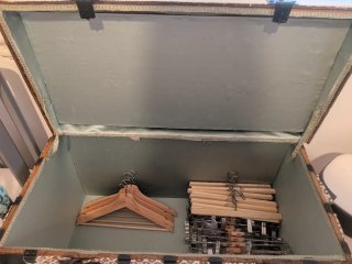 Baúl restaurado tela y madera