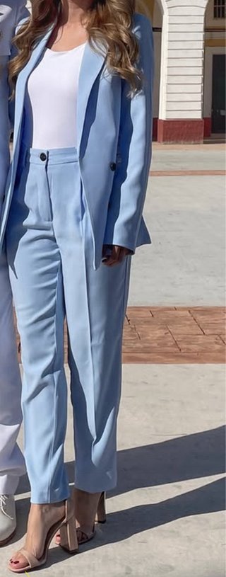 Traje chaqueta azul cielo Lefties Talla XS