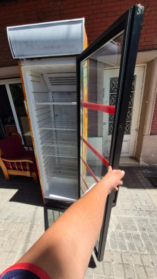 Nevera expositora Sunny Delight