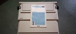 Máquina de escribir electrónica Olivetti PT505
