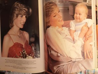Diana, Princesa de Gales, 1961-1997 Una Vida en...