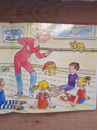 Libro infantil Berta aprende a bailar