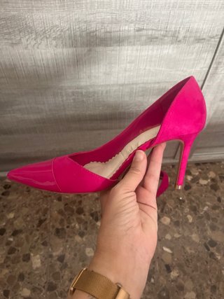 Zapatos de tacón rosa