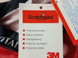 Chaqueta  Team Vitalicio Seguros 90s con etiquetas