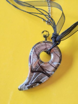 Collana con ciondolo vetro di murano