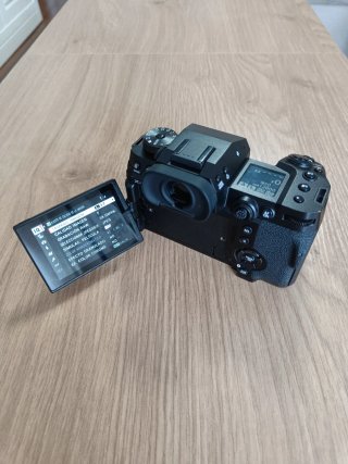Fujifilm X-H2