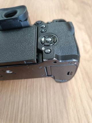 Fujifilm X-H2