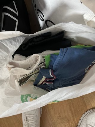 Lote de ropa variada Hombre ,mujer ,niño