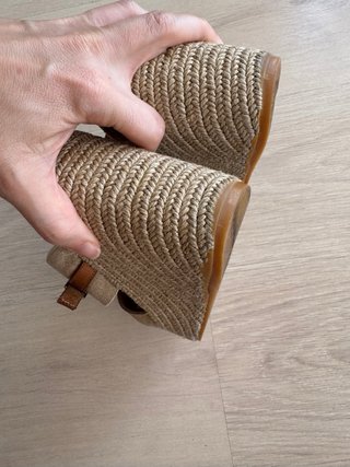 Sandalias cuña esparto y piel