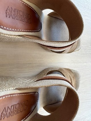 Sandalias cuña esparto y piel