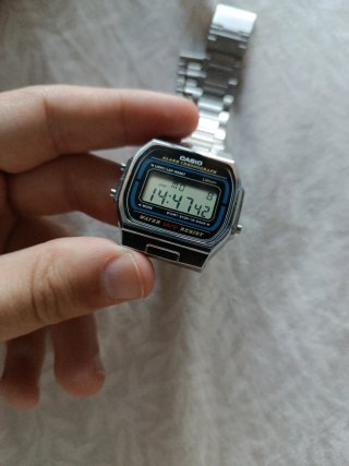 Reloj Casio Digital Vintage Plata Negro