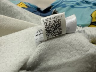 Sudadera Adidas Gris y Blanca con Capucha