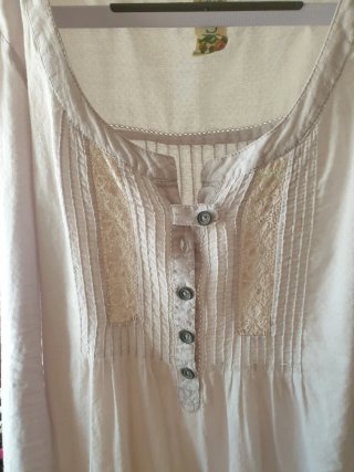 Camisola Vestido Beige y Blanco