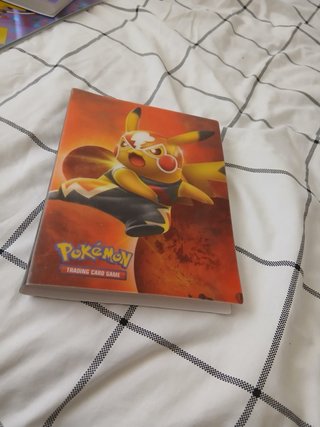 3 Álbumes de Cartas Pokémon