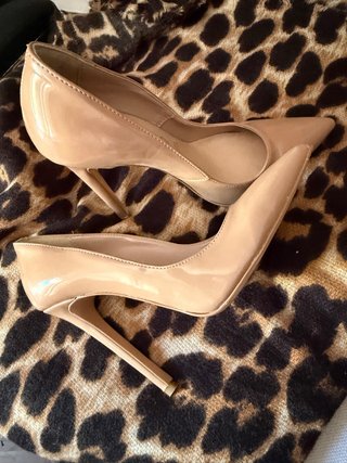 Decolleté beige tacco alto n.36