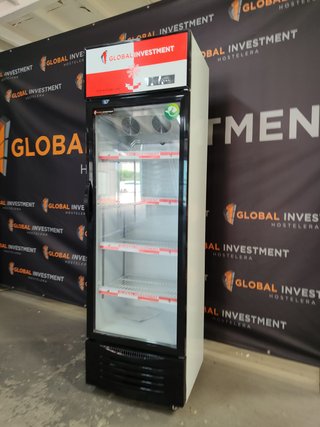 NEVERA EXPOSTORA DE BEBIDAS NUEVA