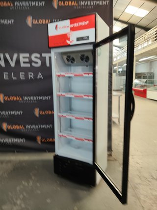 NEVERA EXPOSTORA DE BEBIDAS NUEVA