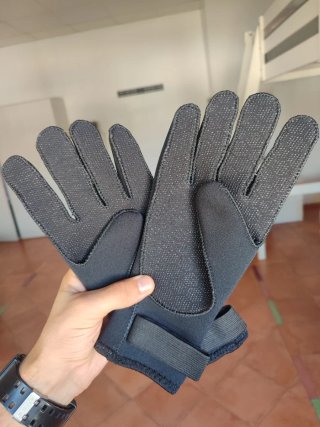 Guantes de neopreno