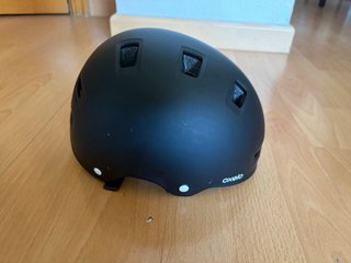 Patines Oxelo negros talla 38 y casco como nuevos