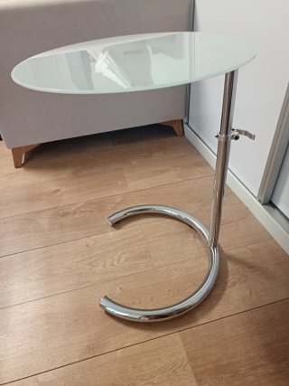 Mesa auxiliar cristal y metal