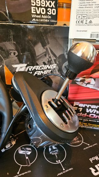 Lote Simracing Thrustmaster TS-XW + Extras