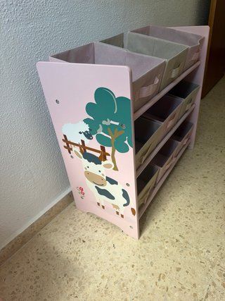 Estantería infantil de madera y tela