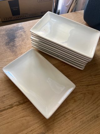 Platos blancos de porcelana para servicio 9 unidad