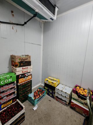 R-7940335 Traspaso Frutería en Sabadell​