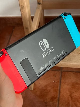 Nintendo Switch con giochi e accessori